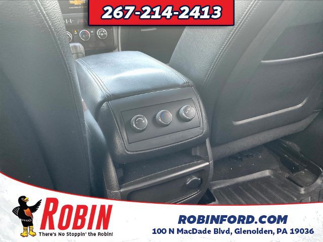 Used 2017 Chevrolet Traverse LT w/ Style and Technology Package FWD image 12