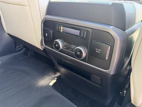 Used 2018 Ford Expedition Platinum AWD/4WD image 21