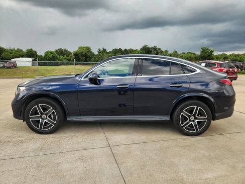 Used 2024 Mercedes-Benz GLC 300 4MATIC image 4