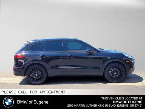 Used 2016 Porsche Cayenne AWD/4WD image 2