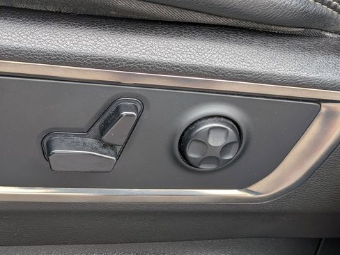 Used 2019 RAM 1500 Limited image 23