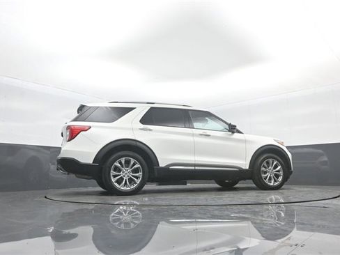 Certified 2023 Ford Explorer Limited w/ Equipment Group 301A image 39