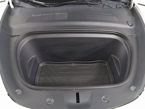 Used 2021 Tesla Model Y Long Range image 20