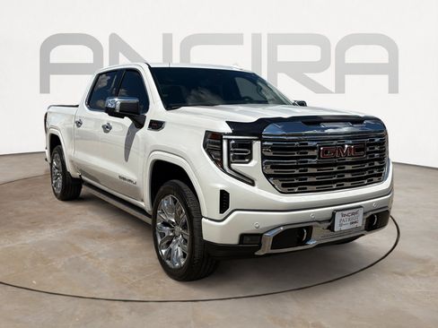Used 2025 GMC Sierra 1500 Denali AWD/4WD image 3
