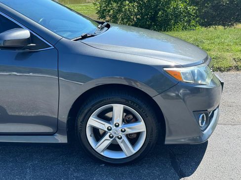 Used 2012 Toyota Camry SE FWD image 20