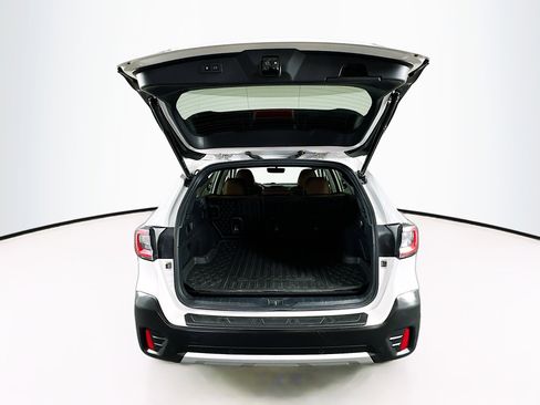 Used 2020 Subaru Outback Touring XT image 30