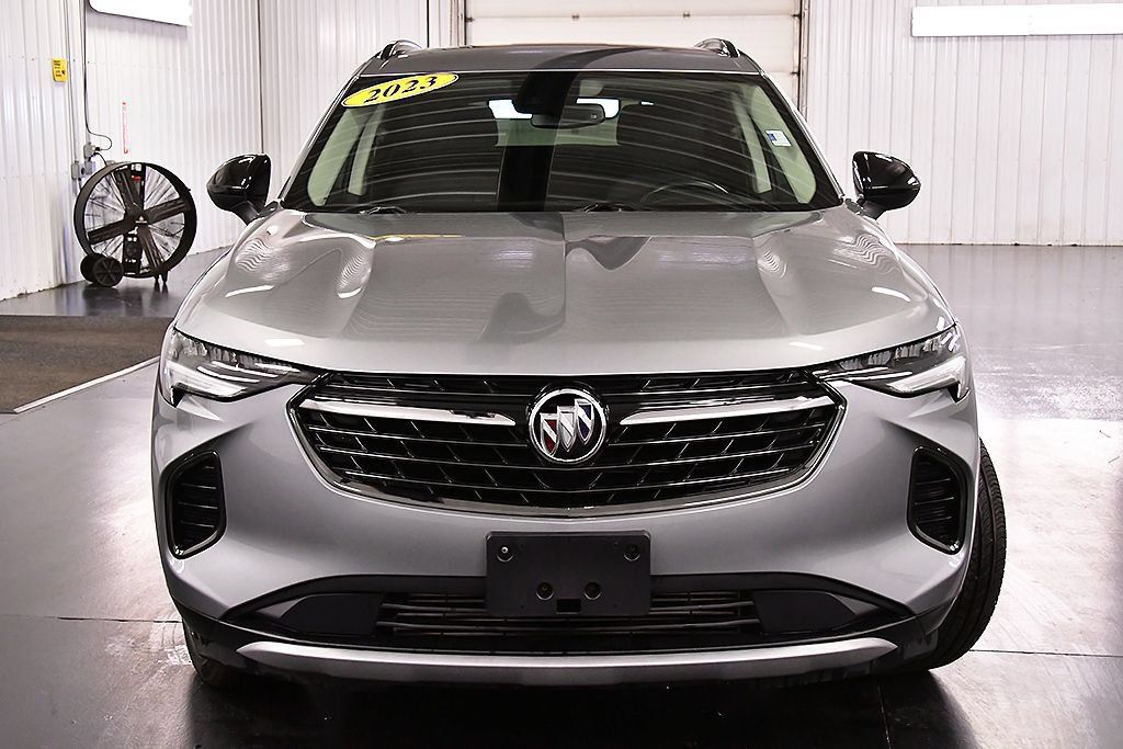 Used 2023 Buick Envision Preferred w/ Sport Touring Package AWD/4WD image 2