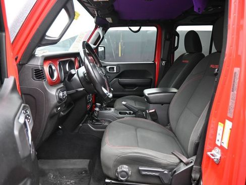 Used 2020 Jeep Gladiator Rubicon w/ Cold Weather Group AWD/4WD image 9