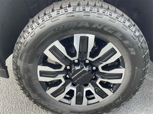 New 2026 GMC Sierra 2500 Denali Ultimate image 6