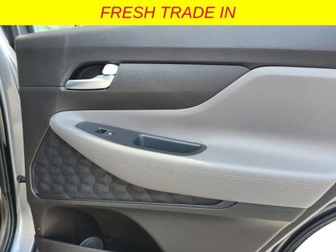 Used 2020 Hyundai Santa Fe SE FWD image 17