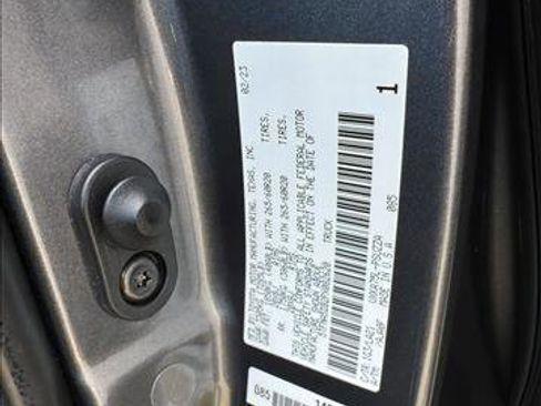 Used 2023 Toyota Tundra Platinum w/ Advanced Package AWD/4WD image 23