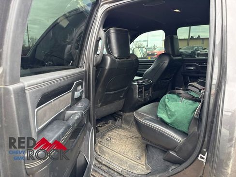 Used 2019 RAM 2500 Laramie w/ Night Edition AWD/4WD image 11