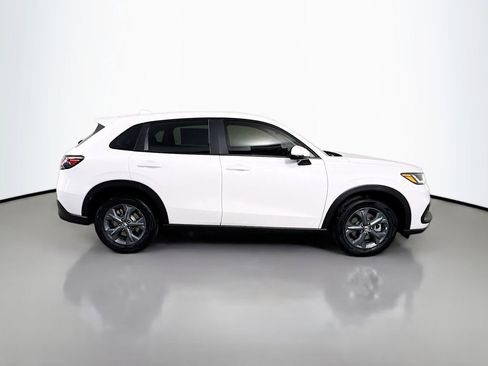 New 2026 Honda HR-V LX image 8