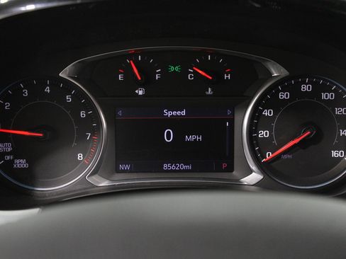 Used 2020 Chevrolet Traverse LT image 8