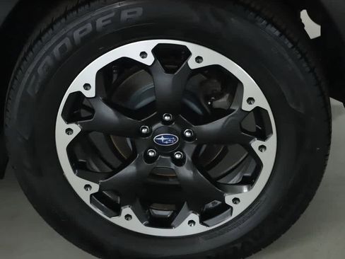 Used 2022 Subaru Crosstrek 2.0i Premium w/ Moonroof Package image 40