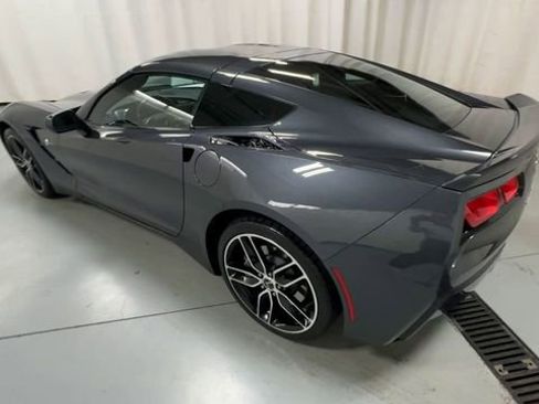 Used 2018 Chevrolet Corvette Stingray Coupe w/ 1LT image 6