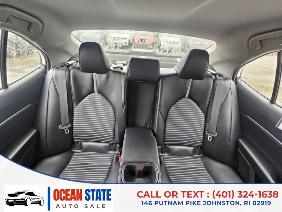 Used 2022 Toyota Camry SE w/ Convenience Package FWD image 17