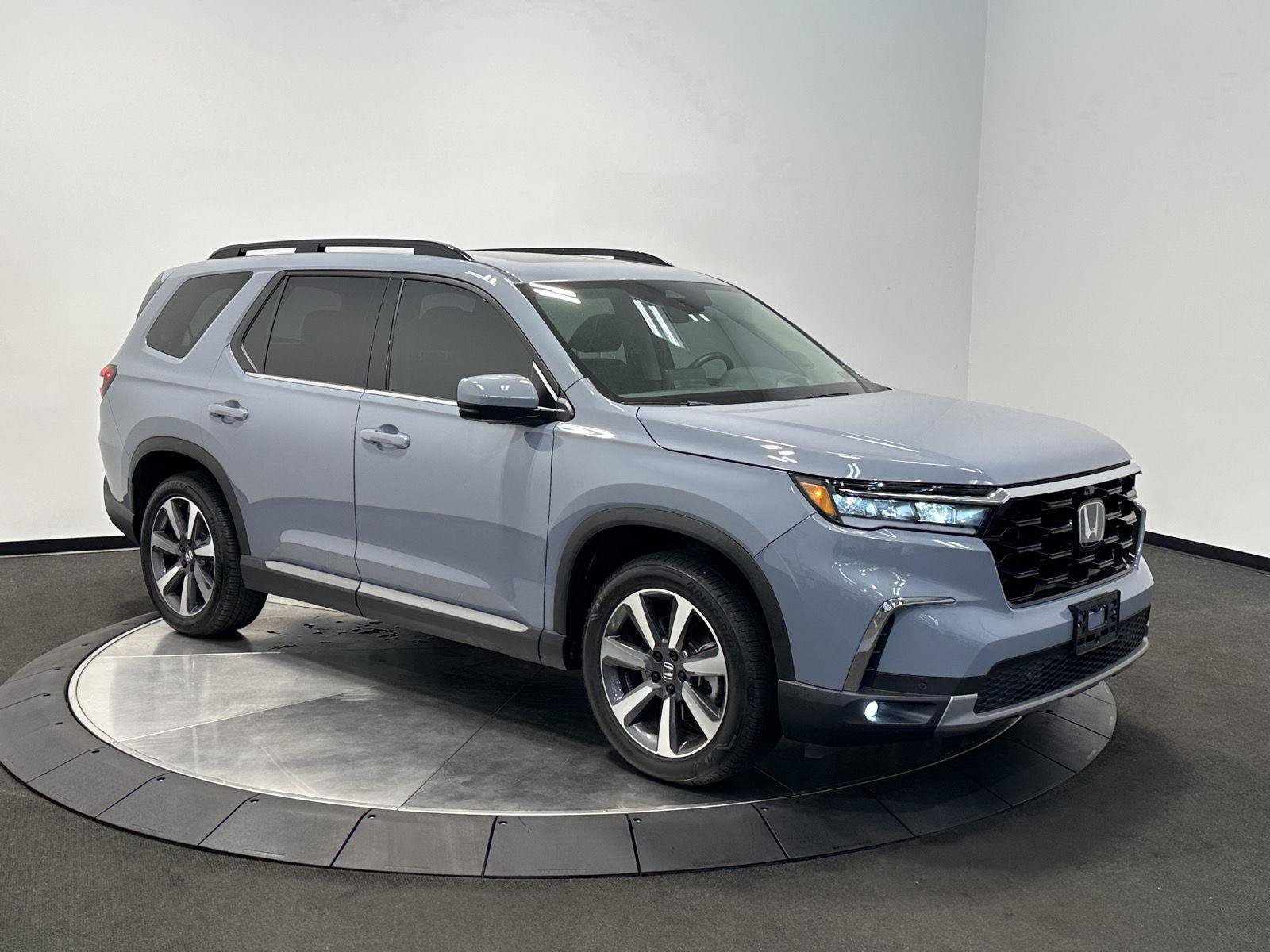 Certified 2025 Honda Pilot Elite image 2