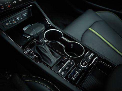 New 2026 Kia K5 GT FWD image 25