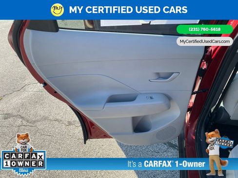 Used 2024 Hyundai Kona SEL AWD/4WD image 14