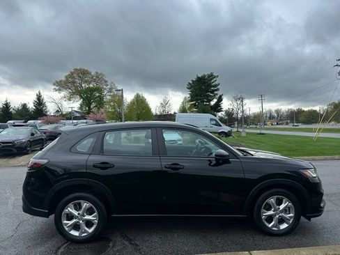 Used 2024 Honda HR-V LX image 6