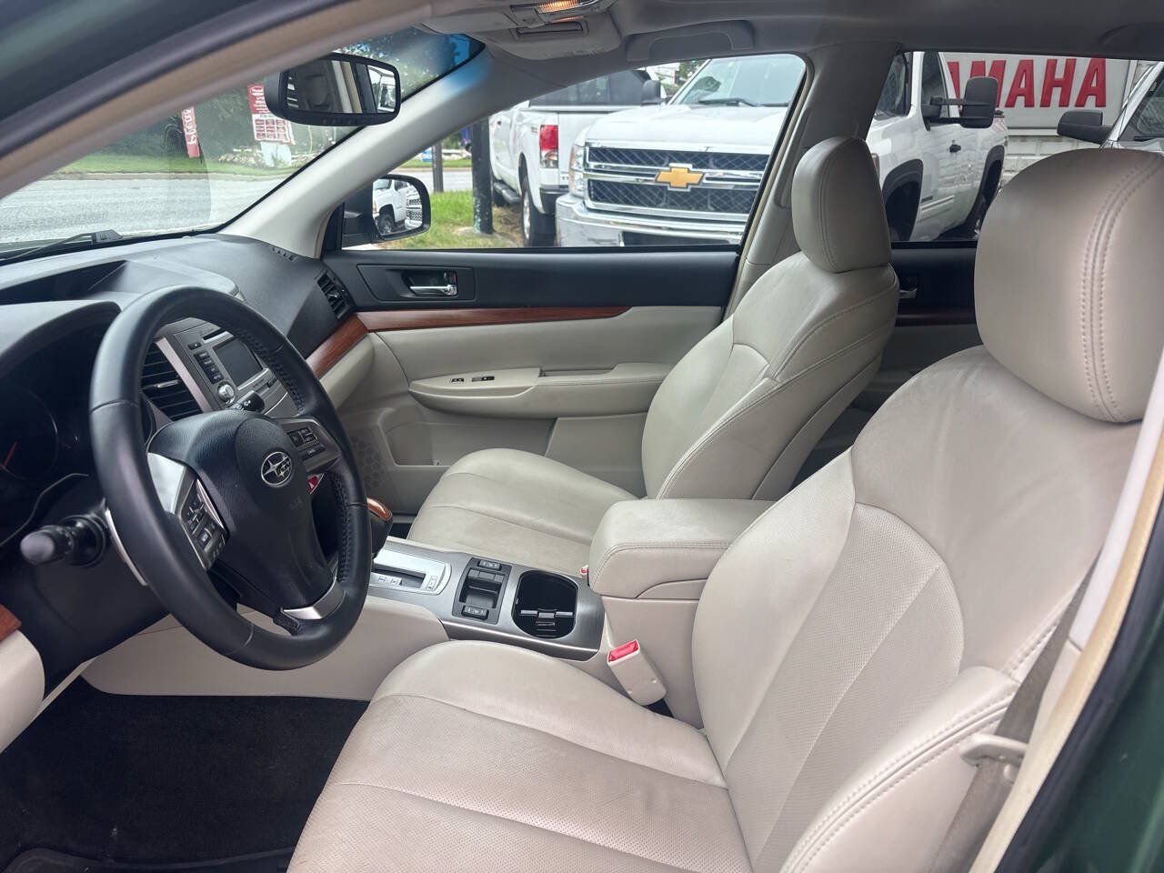 Used 2014 Subaru Outback 2.5i Limited w/ Moonroof Package AWD/4WD image 10