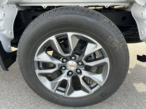 New 2026 Chevrolet Silverado 1500 LT image 10