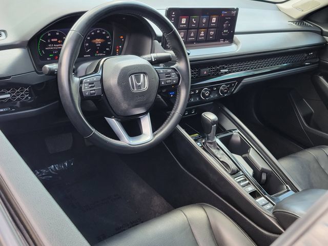 Used 2024 Honda Accord Touring image 5