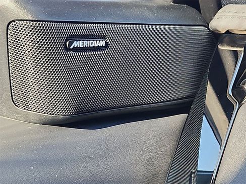 Used 2025 Land Rover Range Rover Sport SE image 29