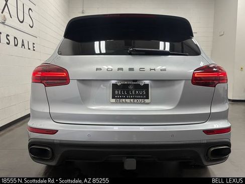 Used 2018 Porsche Cayenne AWD/4WD image 6