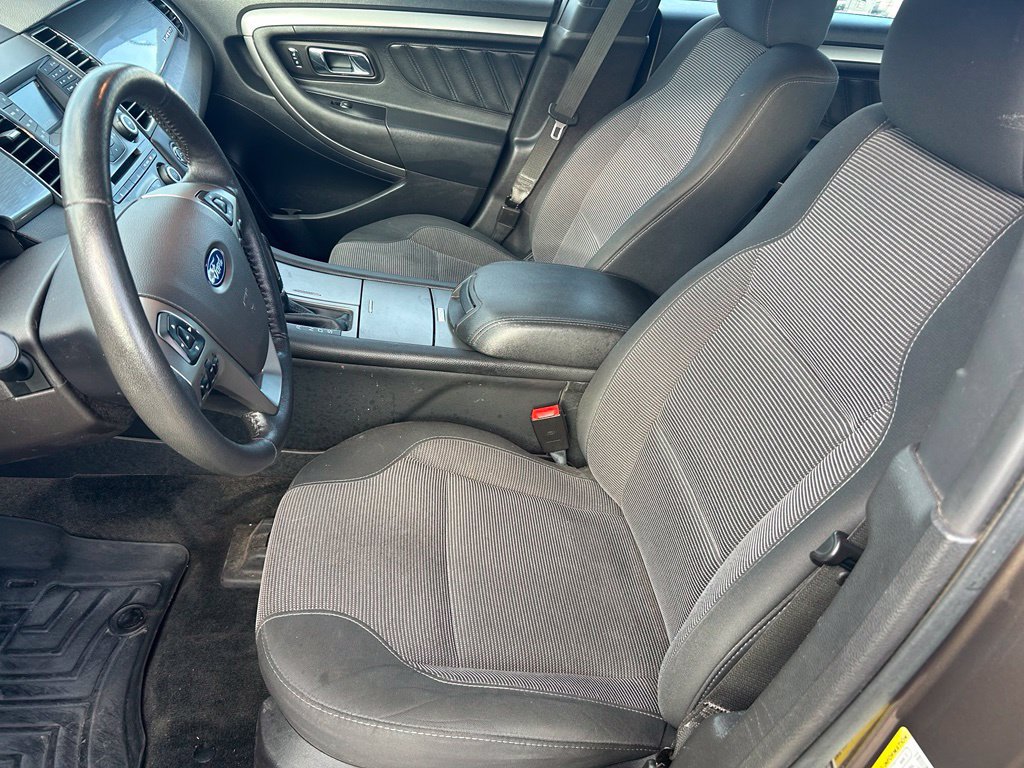 Used 2016 Ford Taurus SEL FWD image 10