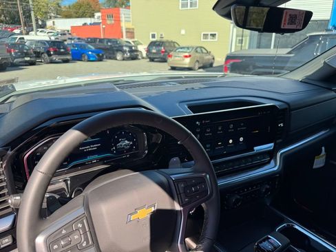 New 2025 Chevrolet Silverado 1500 LTZ AWD/4WD image 31