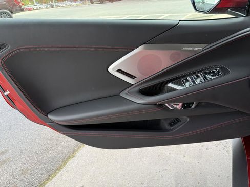 Used 2022 Chevrolet Corvette Stingray Premium Conv w/ Z51 Performance Package RWD image 18