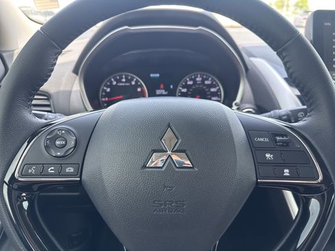 Used 2024 Mitsubishi Eclipse Cross SE image 10