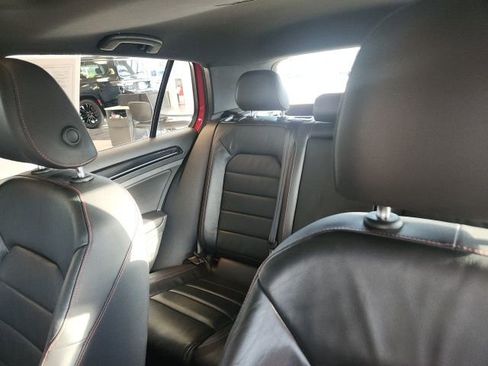 Used 2015 Volkswagen GTI SE w/ Lighting Package (SEL) image 29