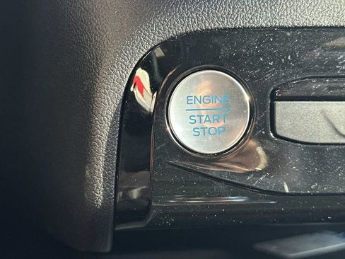 Certified 2025 Ford Escape ST-Line w/ Equipment Group 301A FWD image 26