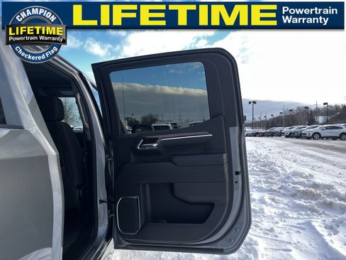 Used 2025 GMC Sierra 1500 Elevation image 31