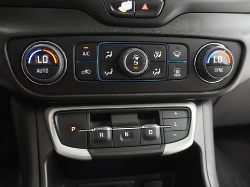 Used 2023 GMC Terrain SLT w/ LPO, 'HIT The Road' Package FWD image 18
