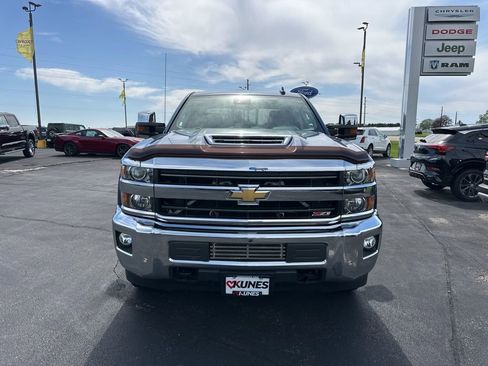 Used 2018 Chevrolet Silverado 2500 LTZ w/ Duramax Plus Package AWD/4WD image 17