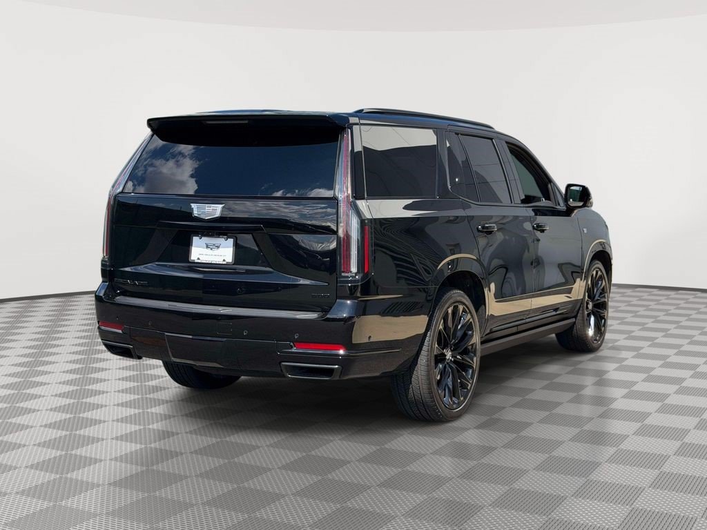 Certified 2026 Cadillac Escalade Platinum Sport w/ LPO, ONYX Package AWD/4WD image 7