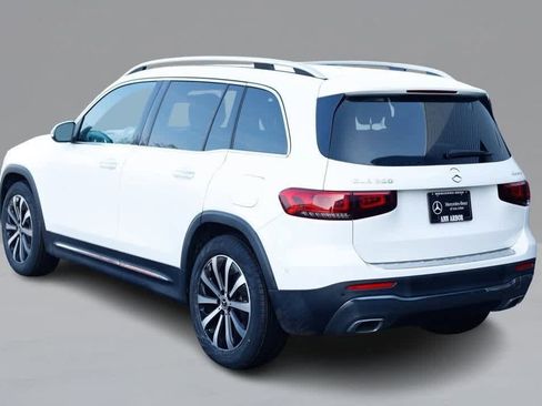 Certified 2022 Mercedes-Benz GLB 250 4MATIC w/ Premium Package Lite image 7