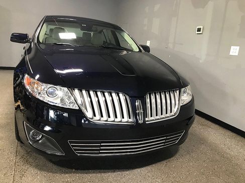 Used 2009 Lincoln MKS image 8
