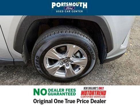 Used 2024 Toyota RAV4 XLE image 32