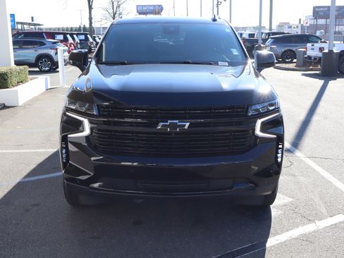 Certified 2024 Chevrolet Suburban RST w/ Luxury Package image 3