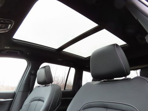 New 2026 Jeep Grand Cherokee Limited image 7