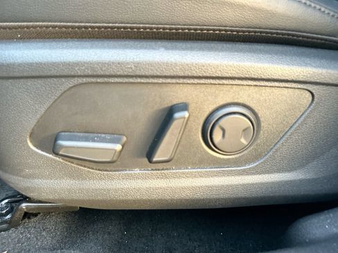 Used 2026 Kia Sportage EX FWD image 12
