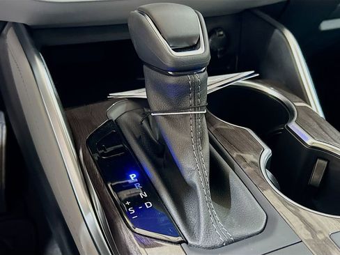 New 2026 Toyota Highlander Limited image 14