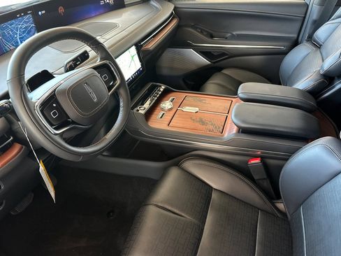 New 2026 Lincoln Navigator Black Label AWD/4WD image 9