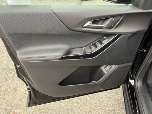 Used 2025 Chevrolet Equinox RS w/ Convenience Package III image 21