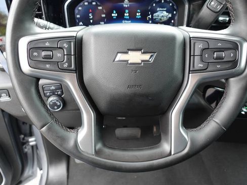 Used 2023 Chevrolet Silverado 1500 LT AWD/4WD image 47